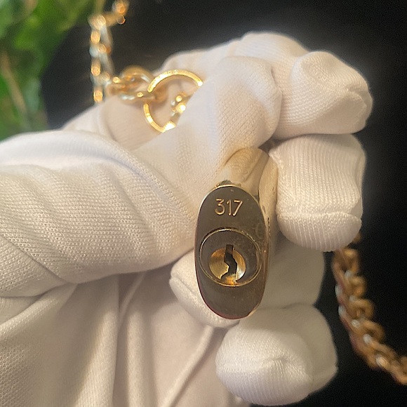 COPY - Louis Vuitton Lock 317, No Key, With 16” Unbranded Chain - Picture 5 of 5